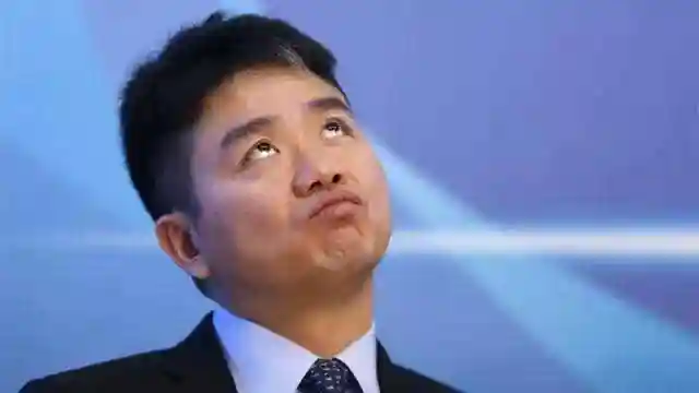 刘强东6亿卖27亿翠宫酒店，雷军、柳传志打卡圣地背后是大佬坟地